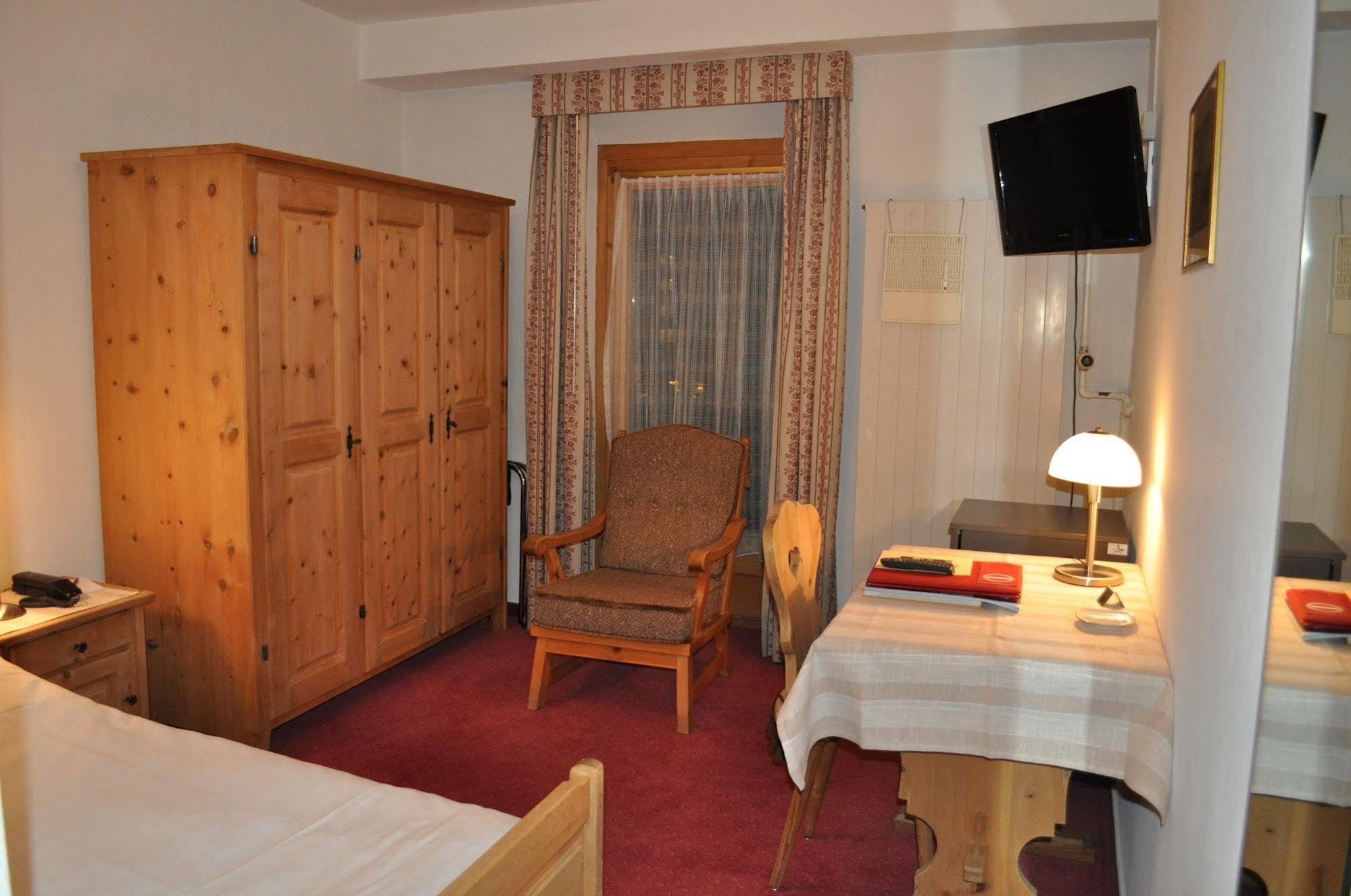 Bernina 3*